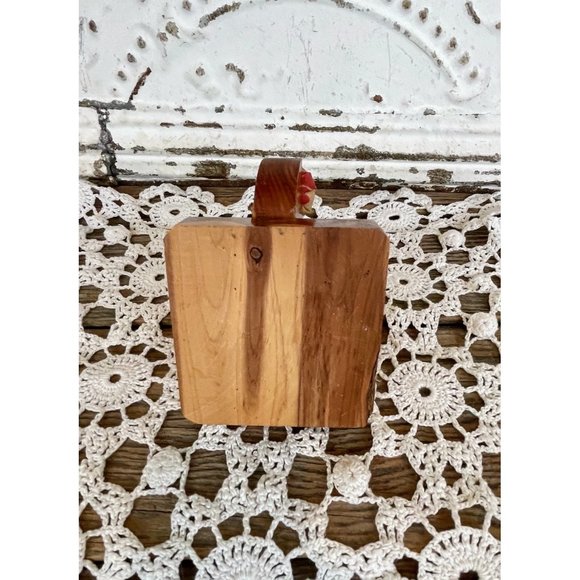 Vintage Wood Bird Scissor Holder, Pin Cushion Thread Spool sewing caddy - Picture 9 of 10